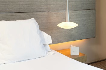 B-Hotel