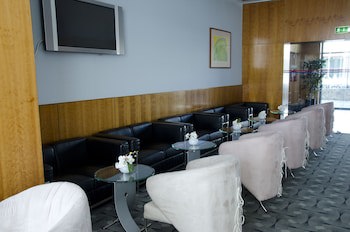Vip Executive Santa Iria (Adults Only)