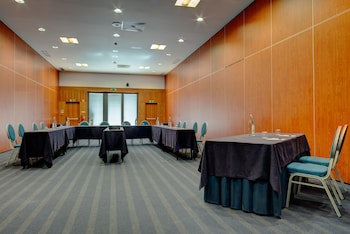 Vip Executive Santa Iria (Adults Only)