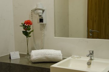 Vip Executive Santa Iria (Adults Only)