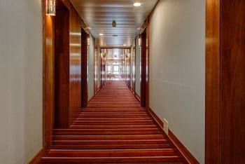 Vip Executive Santa Iria (Adults Only)