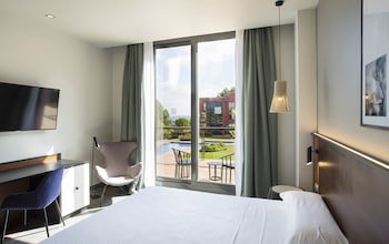Dolce By Wyndham Barcelona Resort