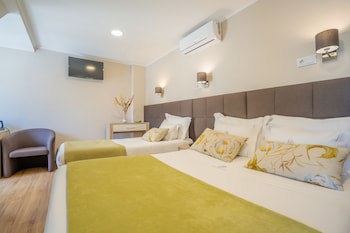 Dinya Lisbon Hotel