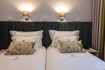 Dinya Lisbon Hotel