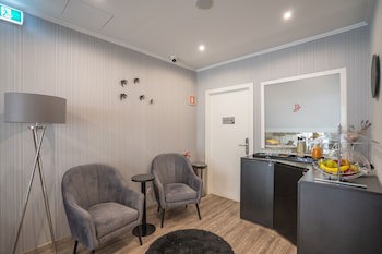 Dinya Lisbon Hotel