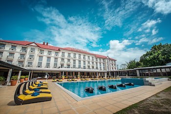 Pontefino Hotels