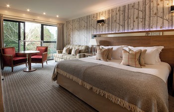 Careys Manor & Senspa