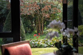 Careys Manor & Senspa