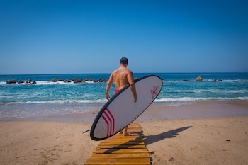 Costa Sur Resort & Spa