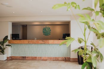 Costa Sur Resort & Spa
