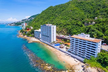 Costa Sur Resort & Spa
