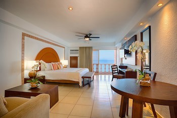 Costa Sur Resort & Spa