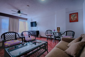 Costa Sur Resort & Spa