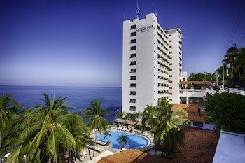 Costa Sur Resort & Spa