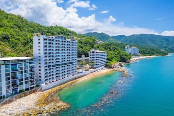 Costa Sur Resort & Spa