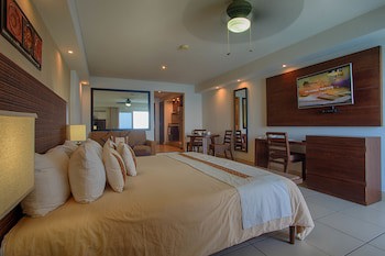 Costa Sur Resort & Spa
