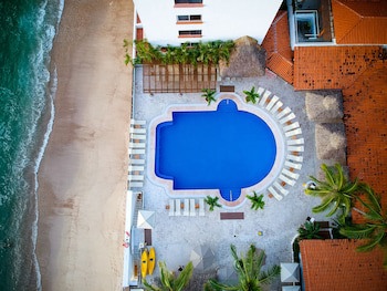 Costa Sur Resort & Spa