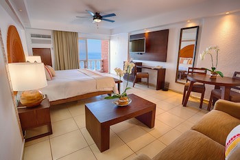 Costa Sur Resort & Spa