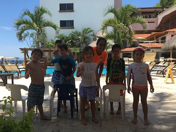 Costa Sur Resort & Spa