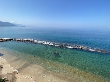 Costa Sur Resort & Spa