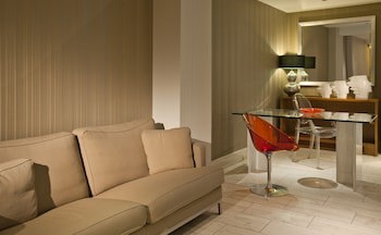 Central Athens Hotel