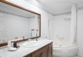Hotel Las Aguilas Tenerife, Affiliated By Melia