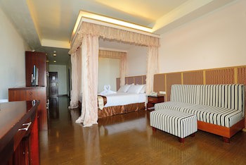 Airai Water Paradise Hotel & Spa