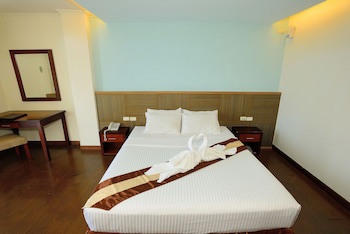 Airai Water Paradise Hotel & Spa
