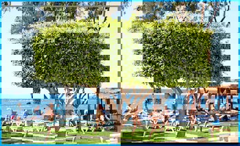 Poseidonia Beach Hotel