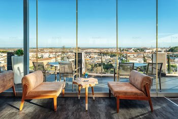 Ap Maria Nova Lounge - Adults Friendly