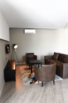 Ap Maria Nova Lounge - Adults Friendly