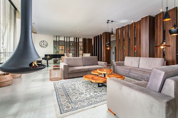 Ap Maria Nova Lounge - Adults Friendly