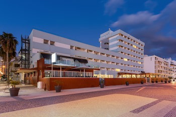 Dom Jose Beach Hotel
