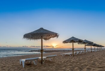 Dom Jose Beach Hotel