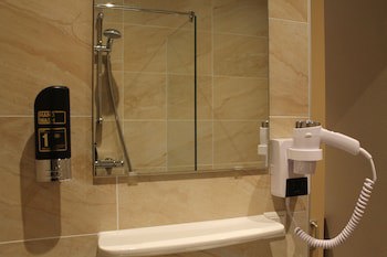 Aston City Hotel