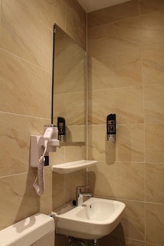 Aston City Hotel