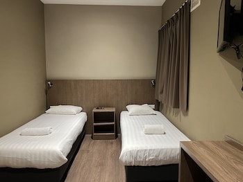 Aston City Hotel