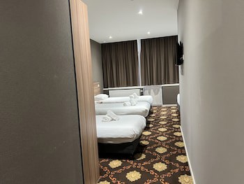 Aston City Hotel