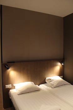 Aston City Hotel