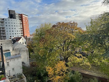 Aston City Hotel