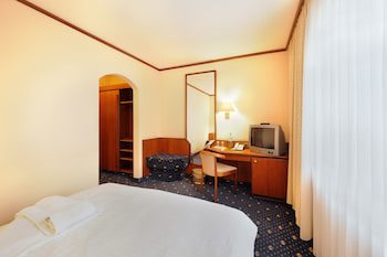 Ambassador Parkhotel galeri fotoğrafı