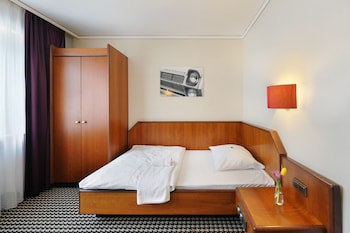 Ambassador Parkhotel galeri fotoğrafı