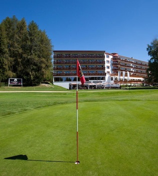 Grand Hotel Du Golf And Palace