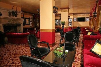 Grand Hotel Du Golf And Palace