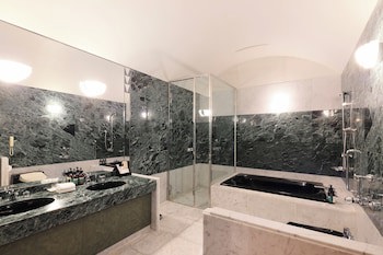 Ana Crowne Plaza Kobe, An Ihg Hotel