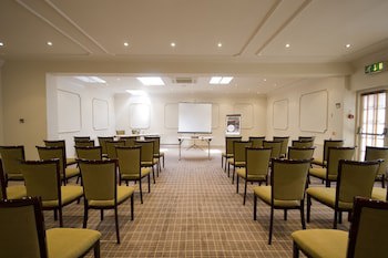 Cotswold Lodge Hotel