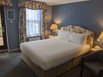 Cotswold Lodge Hotel