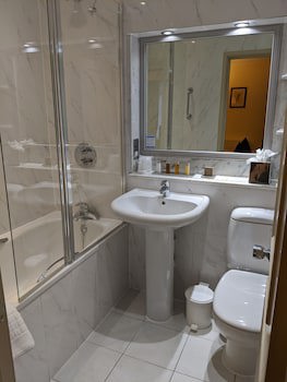 Cotswold Lodge Hotel