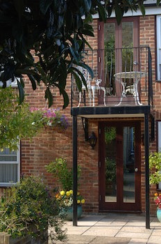Cotswold Lodge Hotel