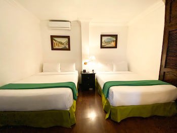 El Carmen Hotel
